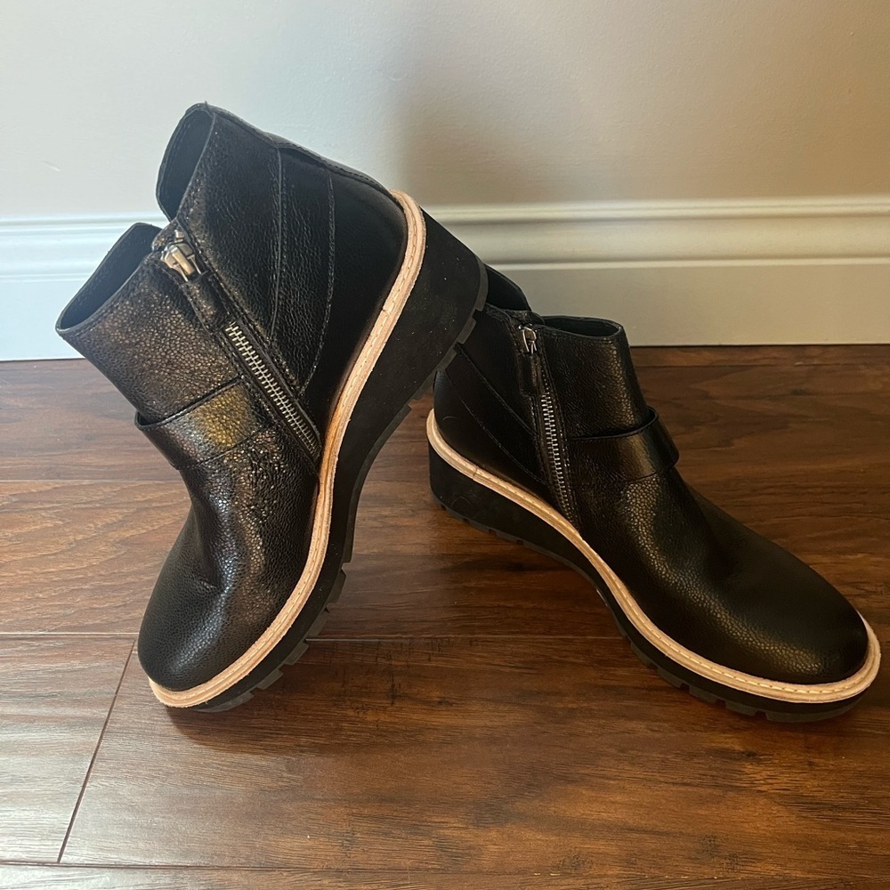 NWOT Eileen Fisher Black Tumbled Nubuck Leather Wedge Ankle Boots-Size 9 - Picture 12 of 12